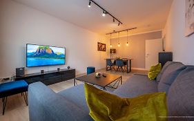 Flair: Stylisches Apartment - Netflix - Basf - Uni Mannheim